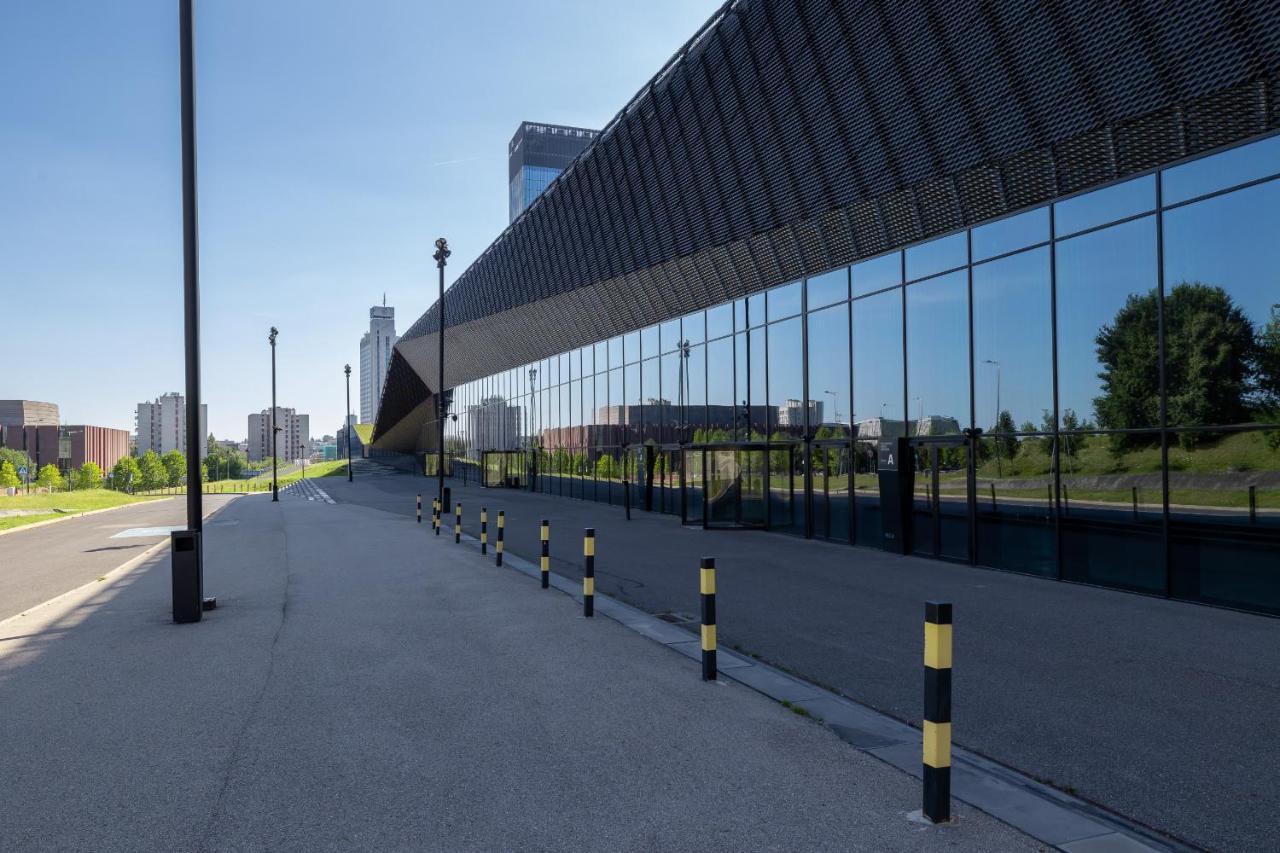 Stylish Korfantego Apartment Next To Spodek By Noclegi Renters Katowice Exterior foto